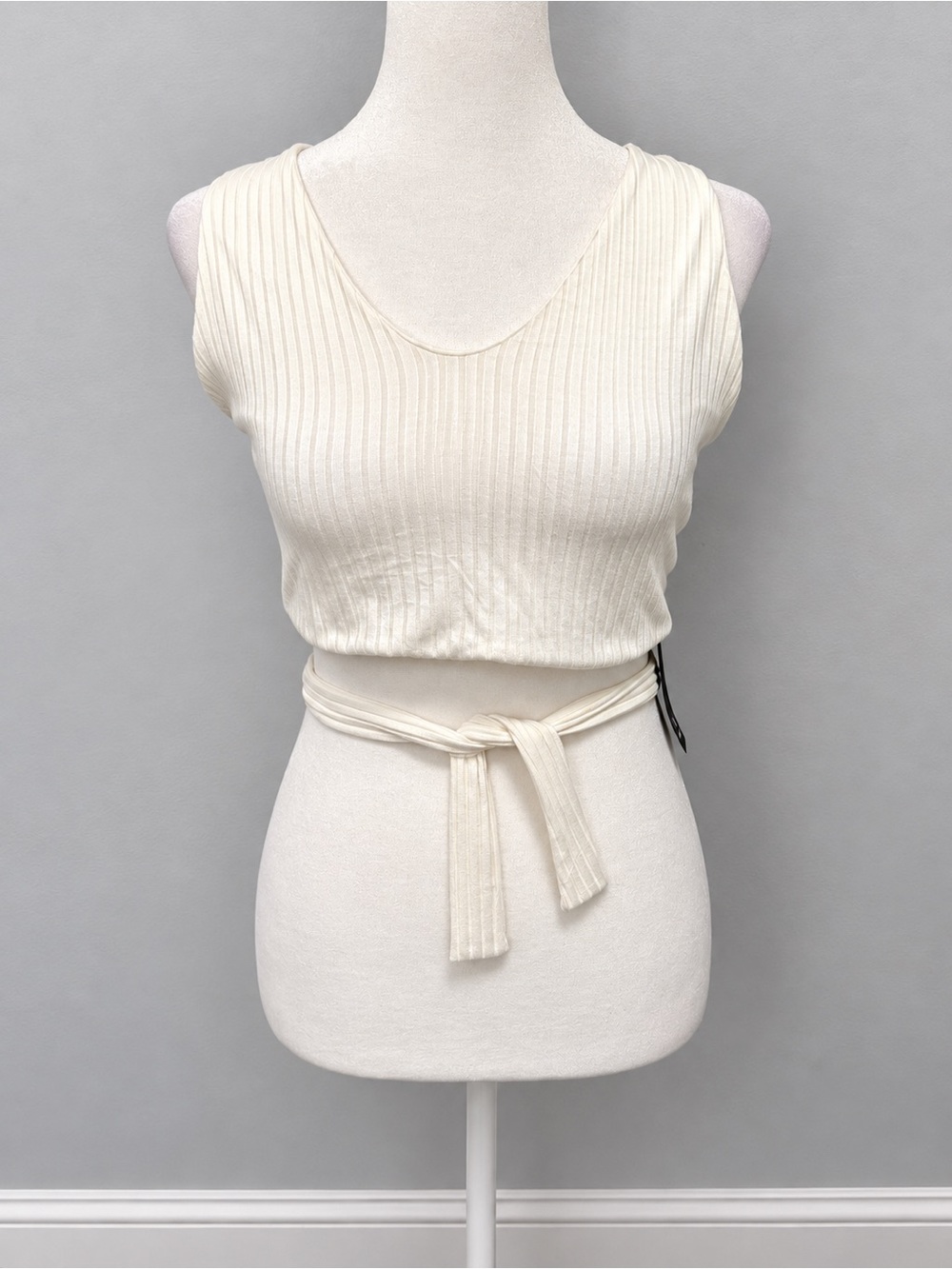 Lulus NWT Ivory Ribbed Crop Top Size S Open Back Criss Cross Wrap Tie Tank